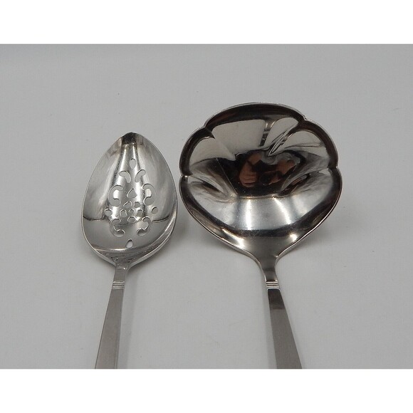 Oneidacraft Nordic Crown Deluxe Stainless Pierced/Slotted Serving & Gravy Ladle - Picture 2 of 6